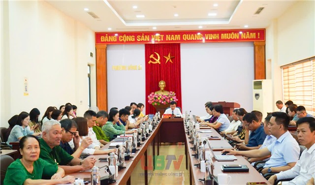Đảng ủy phường uu888 one dự Hội nghị trực tuyến nghiên cứu, quán triệt, học tập, tuyên truyền và triển khai thực hiện Nghị quyết Đại hội u888c3 Đảng bộ tỉnh lần thứ XVI, nhiệm kỳ 2025 – 2030