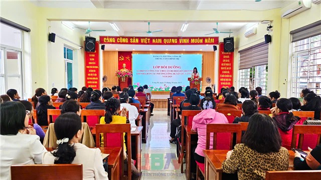 Bồi dưỡng nghiệp vụ cho cán bộ Hội Phụ nữ phường uu888 one, Yên Tử và Vàng Danh