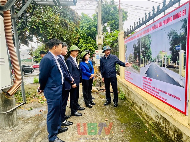 Đồng chí Trịnh Thị Minh Thanh, Phó Bí thư Thường trực u8888, Chủ tịch uu888 bet app tỉnh khảo sát một số địa điểm sau kiến nghị của cử tri