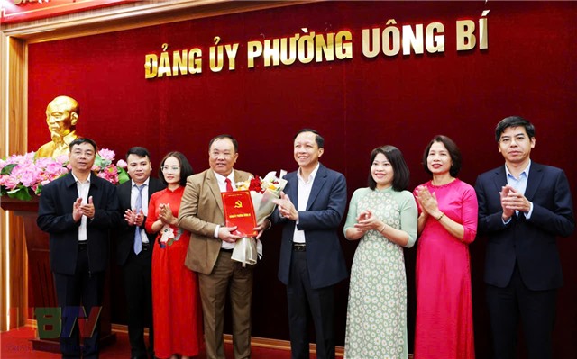 Phường uu888 one công bố Quyết định thành lập Đảng bộ Trạm y tế
