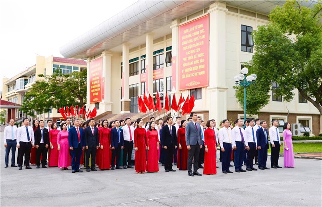 Phường uu888 one thực hiện nghi thức chào cờ đầu tuần