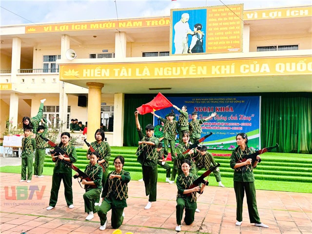 Trường Tiểu học và THCS uu888 one: Ngoại khóa “Tiếp bước truyền thống anh hùng”