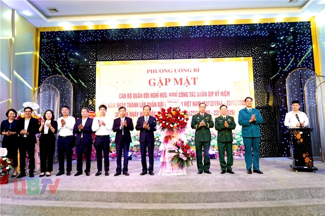Phường uu888 one gặp mặt kỷ niệm 81 năm ngày thành lập QĐND uu888 có và 36 năm ngày Quốc phòng toàn dân 