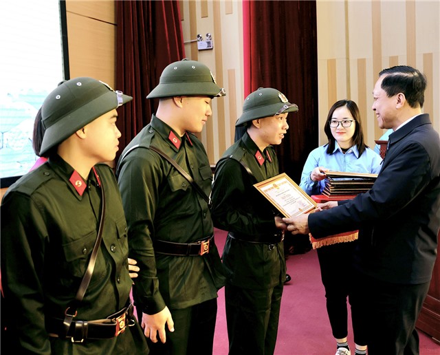 Thành phố uu888 one gặp mặt thanh niên lên đường nhập ngũ năm 2025