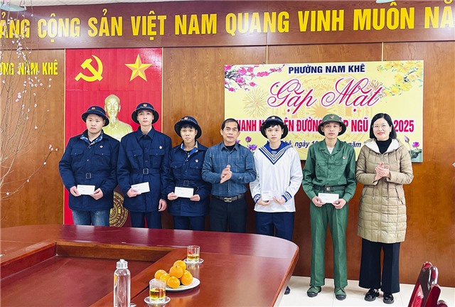 Phường Nam Khê gặp mặt thanh niên lên đường nhập ngũ năm 2025