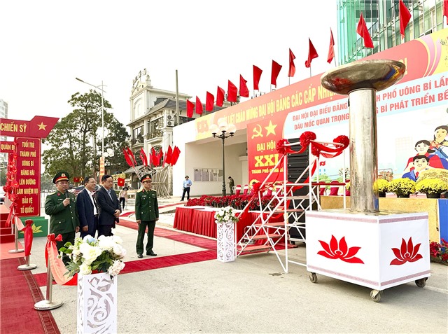 Bí thư Thành uỷ Mai Vũ Tuấn Kiểm tra công tác chuẩn bị lễ giao nhận quân 