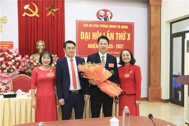 Chi bộ Văn phòng uu888 bet app - uu888.con thành phố Đại hội lần thứ X, nhiệm kỳ 2025-2027