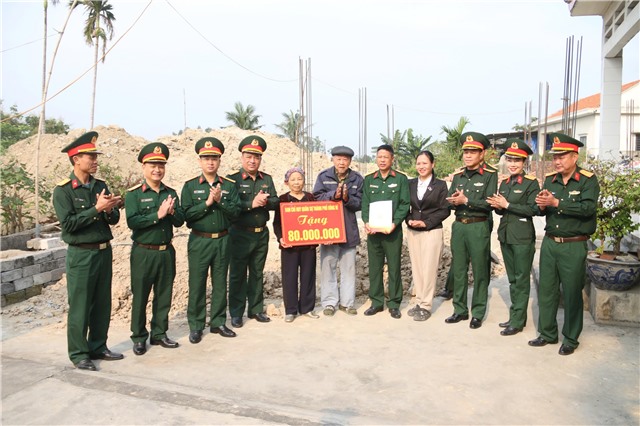 LLVT thành phố uu888 one khánh thành tuyến đường dân sinh và trao hỗ trợ nhà đồng đội năm 2025