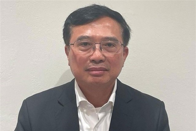Cựu Thứ trưởng Hoàng Quốc Vượng chuẩn bị hầu tòa