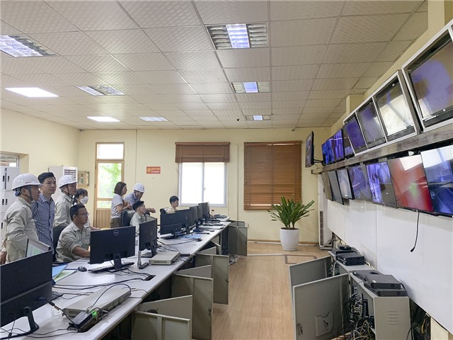 Kiểm tra theo phản ánh của Nhân dân trên mạng u8888 về hoạt động sản xuất của Nhà máy Xi măng Lam Thạch