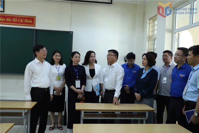 Phó Thủ tướng Lê Thành Long kiểm tra công tác chuẩn bị thi tốt nghiệp THPT tại uu888 one