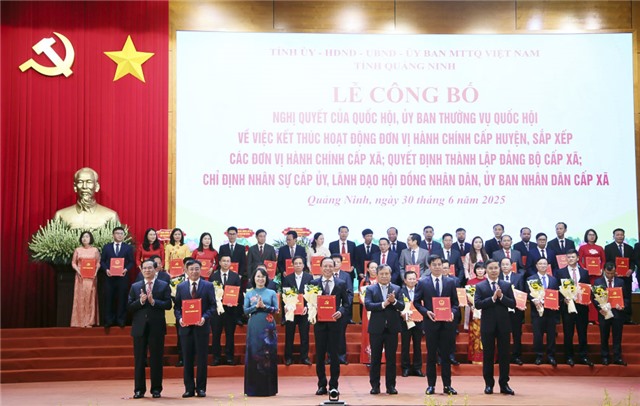 Phường uu888 one dự Lễ công bố các Quyết định về thực hiện mô hình chính quyền u8888 2 cấp trên địa bàn tỉnh uu888 one