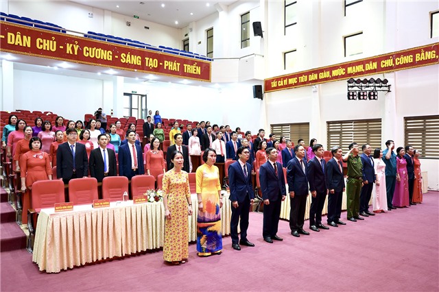 Phường uu888 one tổ chức chào cờ trong ngày đầu tiên chính thức đi vào hoạt động