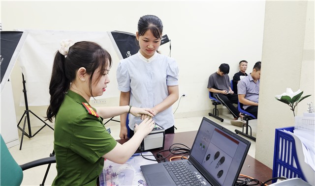 Công an phường uu888 one: Bước đầu khẳng định uu888 hoạt động của mô hình mới trong phục vụ Nhân dân