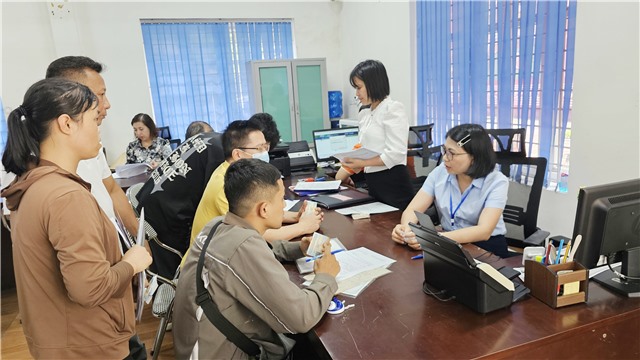 Trung tâm Phục vụ Hành chính công phường uu888 one tiếp nhận trên 200 hồ sơ sau 3 ngày hoạt động