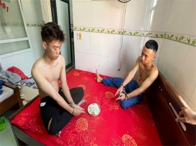 Công an phường uu888 one liên tiếp phát hiện, bắt giữ các đối tượng tổ chức sử dụng trái phép chất ma tuý trong nhà nghỉ