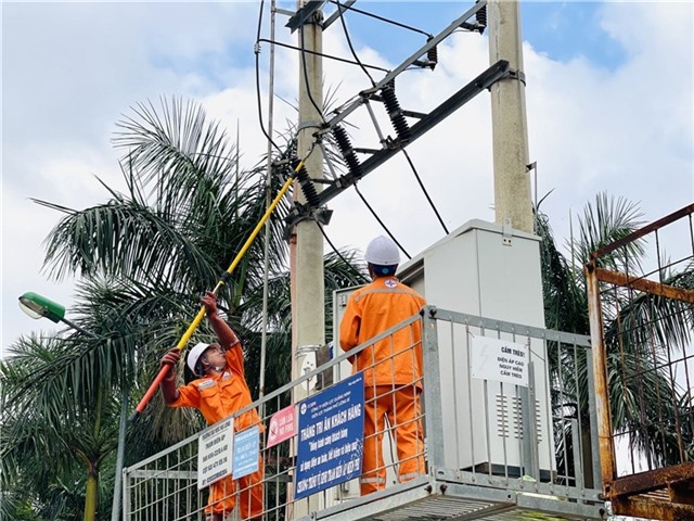 Phường uu888 one nỗ lực triển khai các biện pháp đảm bảo an toàn lưới điện
