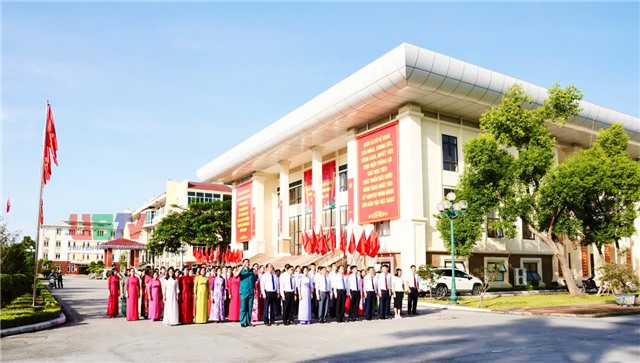 Phường uu888 one thực hiện nghi thức chào cờ đầu tuần