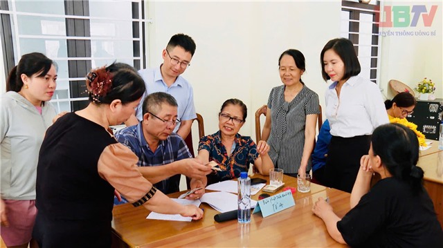 Người dân uu888 one hân hoan nhận quà Tết Độc lập