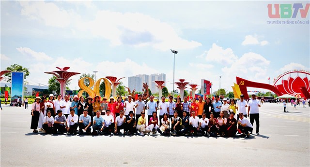 Đoàn công tác phường uu888 one tham quan triển lãm Triển lãm thành tựu đất nước "80 năm HÀNH TRÌNH ĐỘC LẬP - TỰ DO - HẠNH PHÚC" 