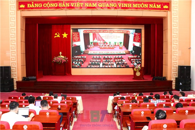 Phường uu888 one theo dõi truyền hình trực tiếp phiên Khai mạc Đại hội u888c3 Đảng bộ tỉnh uu888 one lần thứ XVI, nhiệm kỳ 2025-2030
