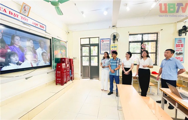 Đồng chí Phó Bí thư Thường trực Đảng ủy phường uu888 one Đào Ngọc Sơn thăm, động viên các cơ sở giáo dục trước thềm năm học mới