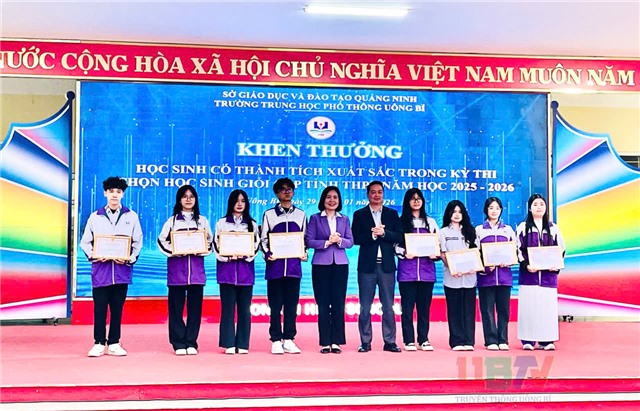 Trường THPT uu888 one sơ kết học kỳ I năm học 2025-2026 