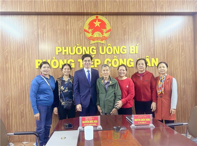 Chủ tịch uu888.con phường uu888 one tiếp dân ngay ngày làm việc đầu tiên sau kỳ nghỉ Tết