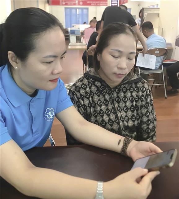 Đẩy mạnh sử dụng căn cước u888c3 gắn chip thay thế thẻ BHYT giấy - Tạo thuận lợi cho người dân khi khám, chữa bệnh 