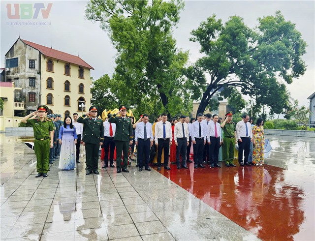 Phường uu888 one: Dâng hương tưởng niệm Chủ tịch Hồ Chí Minh nhân dịp Kỷ niệm 136 năm Ngày sinh Chủ tịch Hồ Chí Minh (19/5/1890 - 19/5/2026)