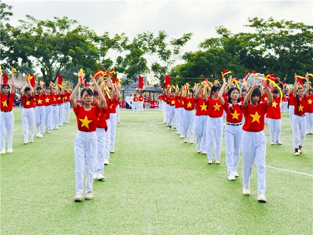 Tiết mục đồng diễn của Trường THCS Nguyễn Trãi tại Đại hội Thể dục thể thao phường uu888 one lần thứ I, năm 2026