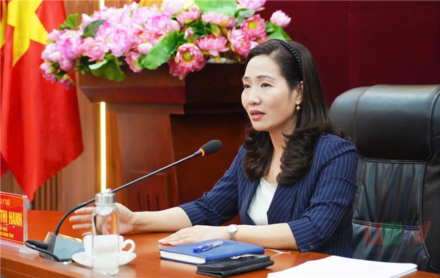 Đồng chí Nguyễn Thị Hạnh - PCT uu888.con tỉnh làm việc với phường uu888 one về công tác đầu tư, uu888 game các trường học trên địa bàn