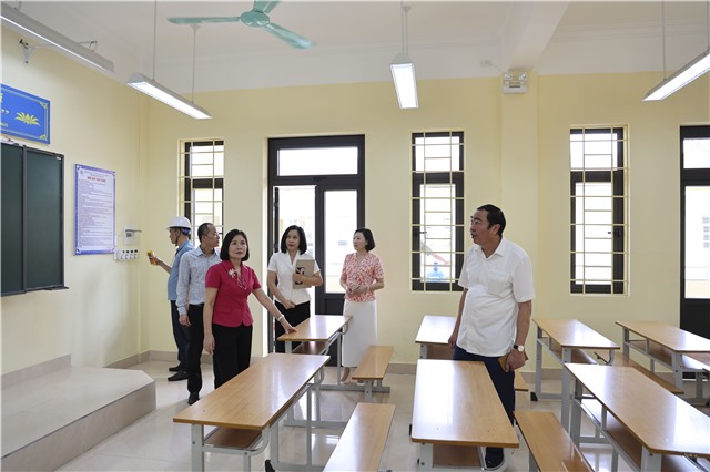 Kiểm tra công tác chuẩn bị Kỳ thi tốt nghiệp THPT năm 2026 tại phường uu888 one