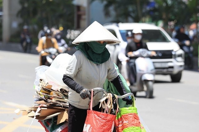 Hôm nay miền Bắc oi nóng trước khi chuyển mưa dông