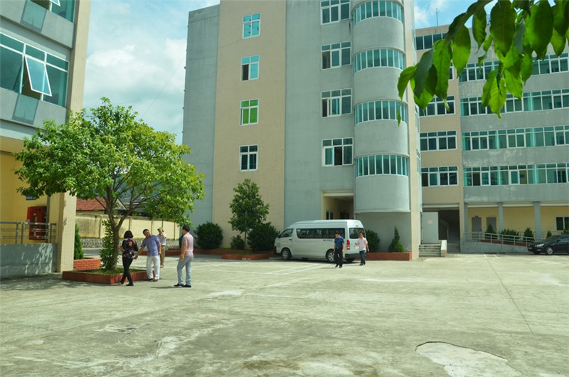 Khu tập thể của công nhân Công ty Than Vàng Danh.