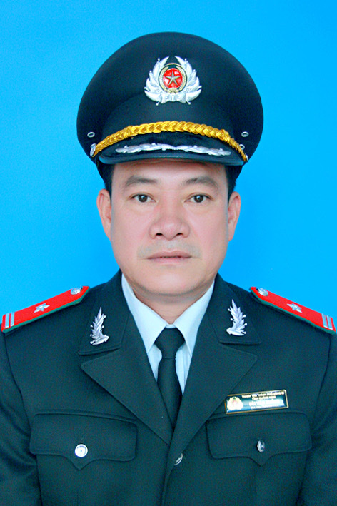 https://www.quangninh.gov.vn/vi-VN/huyenthi/txuongbi/PublishingImages/Cac%20phong%20ban/nguyen%20v%C4%83n%20qu%E1%BA%A3ng.jpg